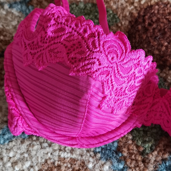 Sophie B. Pink Bra - Picture 2 of 15